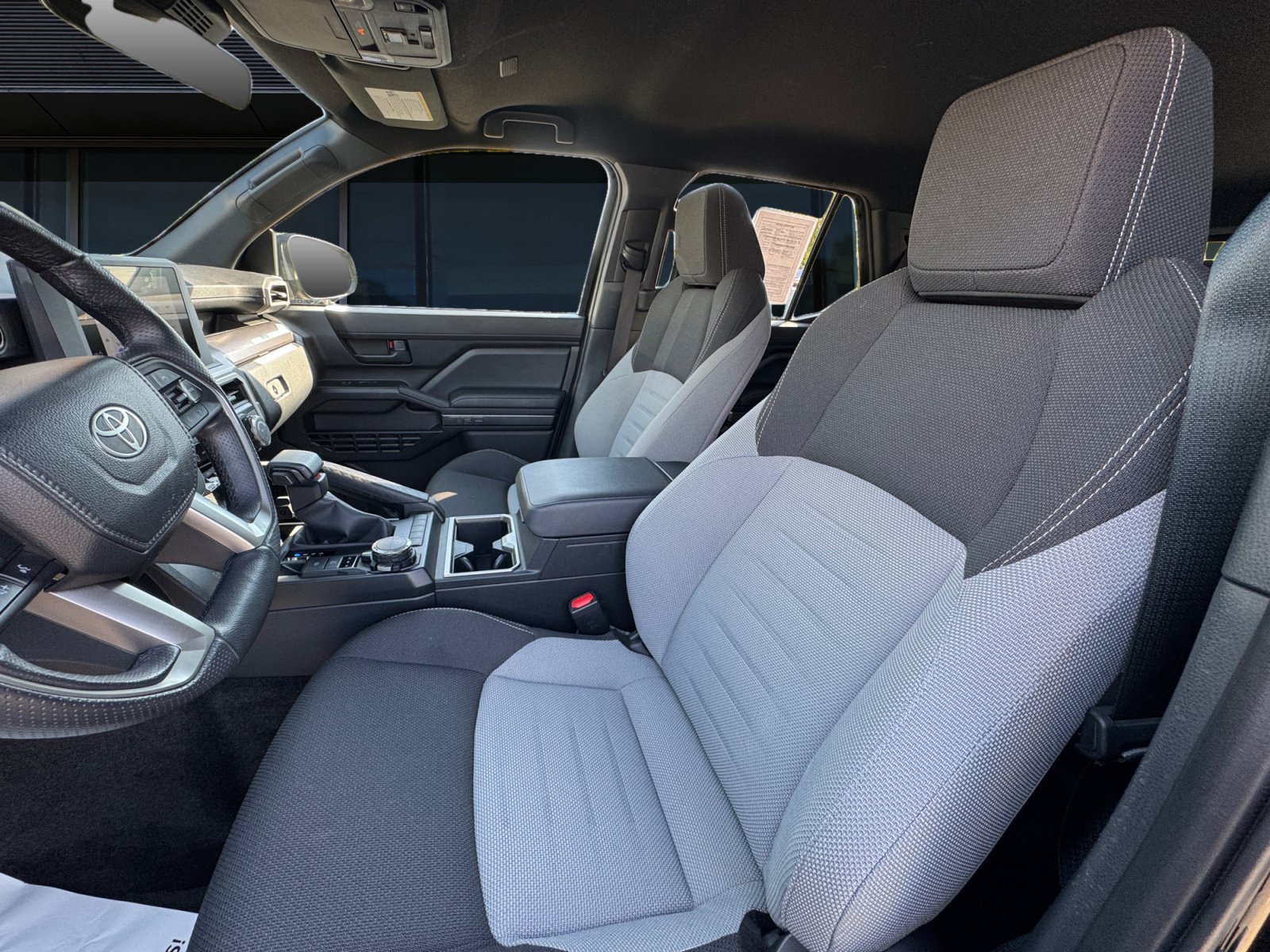 Used 2025 Toyota 4Runner TRD Sport AWD/4WD image 2