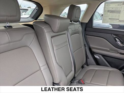 New 2025 Lincoln Corsair Reserve w/ Rear Removable Package Tray image 13