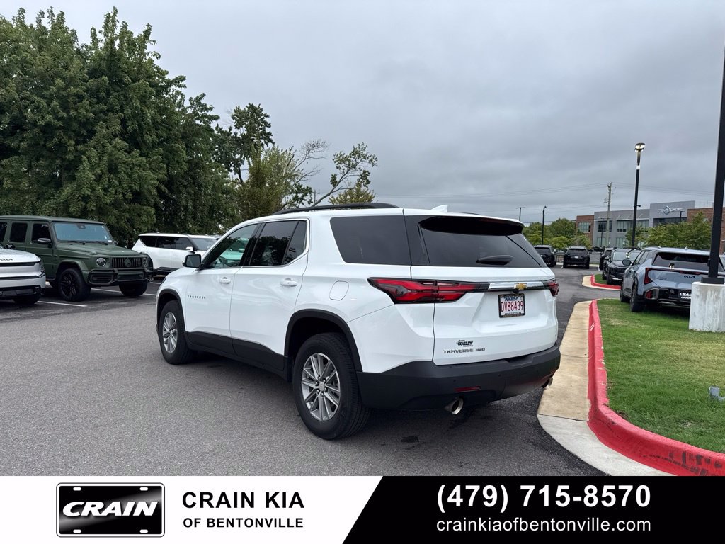 Used 2023 Chevrolet Traverse LT AWD/4WD image 4