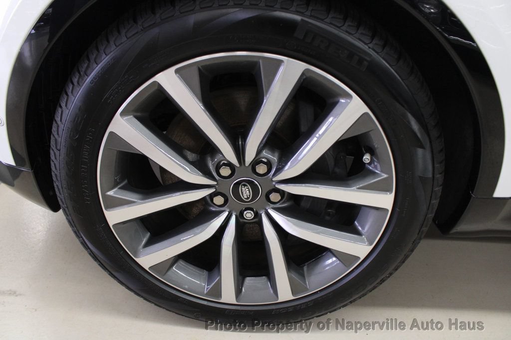 Used 2025 Land Rover Discovery Dynamic SE AWD/4WD image 52