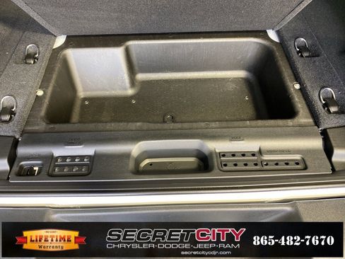 New 2026 Jeep Wrangler Unlimited Sport image 31