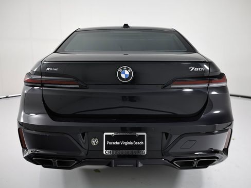 Used 2023 BMW 760i xDrive w/ Executive Package AWD/4WD image 6