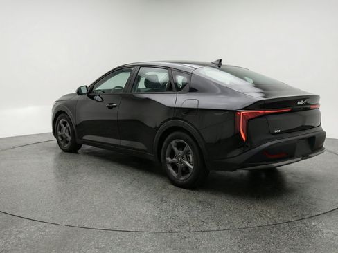 Used 2025 Kia K4 FWD image 6