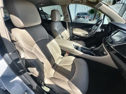 Used 2017 Buick Envision Essence image 27