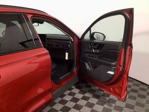 New 2025 Lincoln Corsair Grand Touring w/ Jet Appearance Package image 34