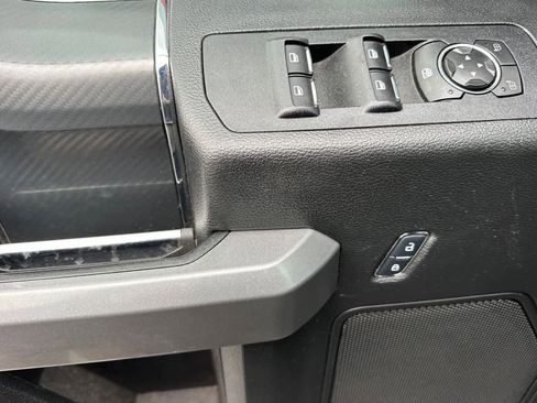 Used 2018 Ford F150 XLT w/ Equipment Group 302A Luxury image 12