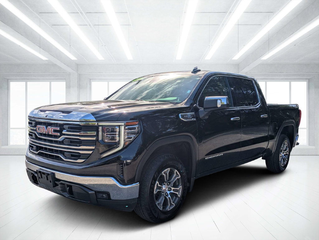 Used 2025 GMC Sierra 1500 SLT AWD/4WD image 7