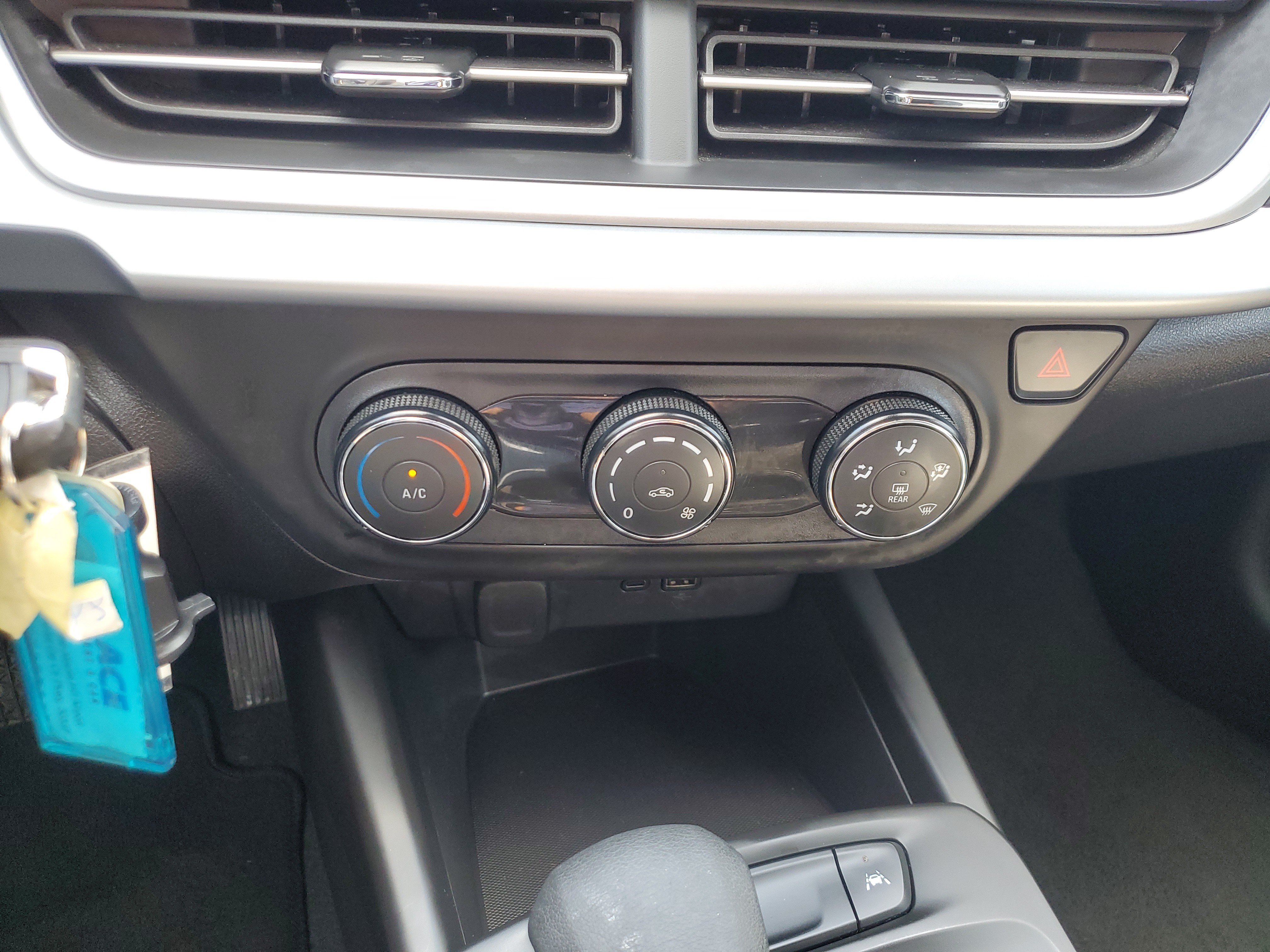 Used 2025 Chevrolet Trax LS FWD image 20