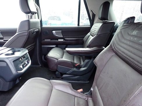 Certified 2025 Ford Expedition Max Platinum w/ Platinum Ultimate Package image 19