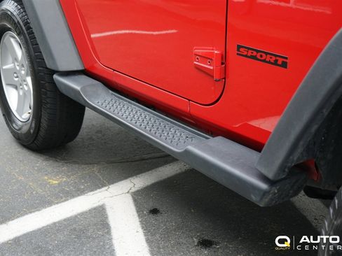 Used 2018 Jeep Wrangler Sport image 4