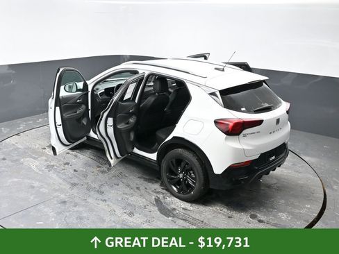 Used 2024 Buick Encore GX Sport Touring image 57