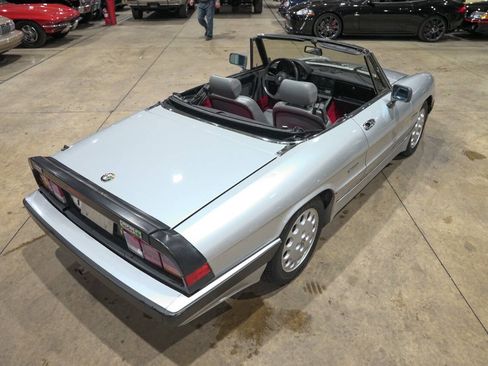 Used 1987 Alfa Romeo Spider Quadrifoglio RWD image 31