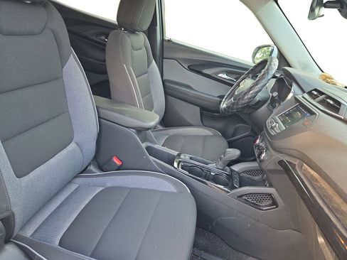 Used 2023 Chevrolet TrailBlazer LT FWD image 15