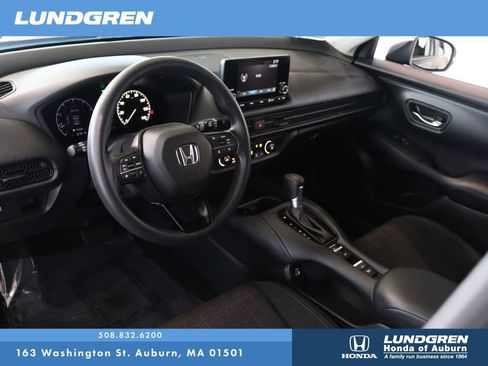 Used 2023 Honda HR-V LX image 8