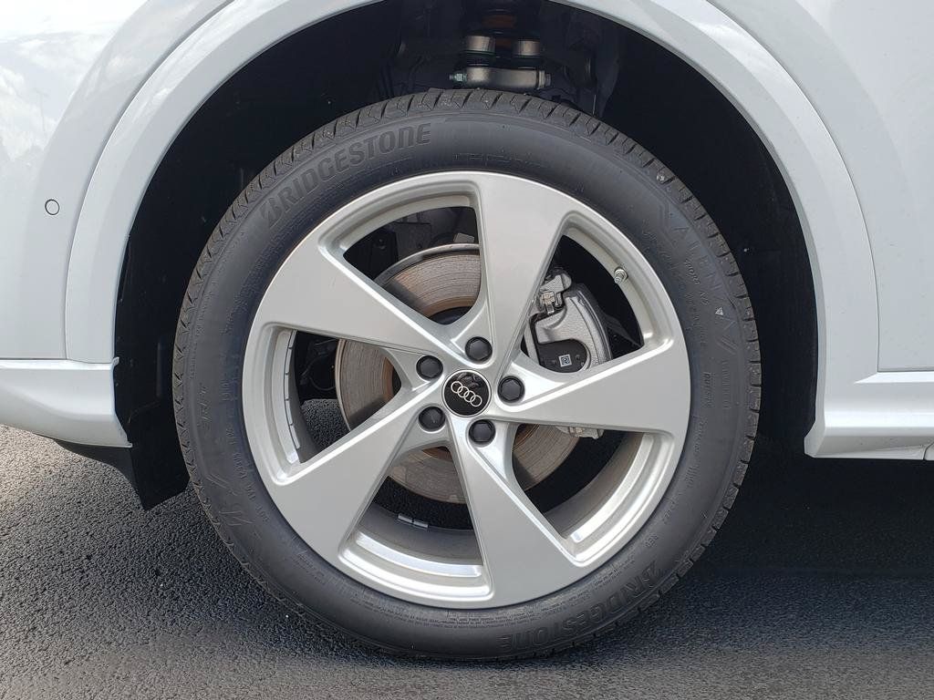 New 2026 Audi Q5 Premium Plus AWD/4WD image 12