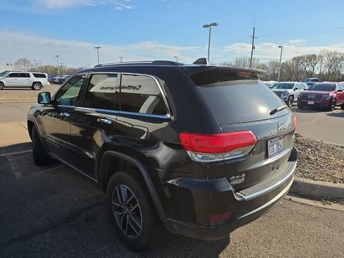 Used 2017 Jeep Grand Cherokee Limited AWD/4WD image 11