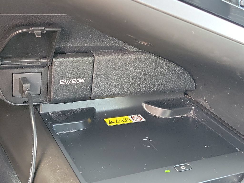 Certified 2023 Toyota Camry SE w/ Audio Upgrade Package FWD image 17