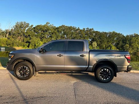 Used 2021 Nissan Titan PRO-4X w/ Pro-4x Convenience Package AWD/4WD image 3