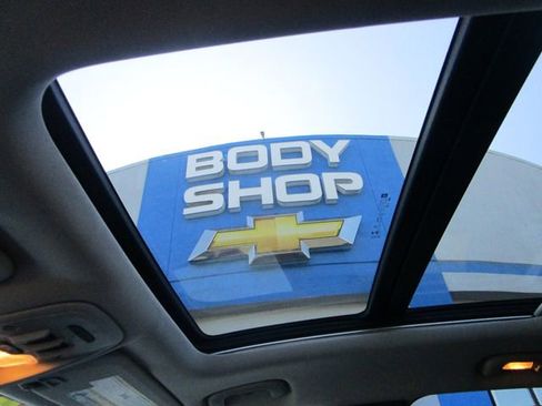 Used 2020 Buick Encore GX Essence w/ Experience Buick Package image 19