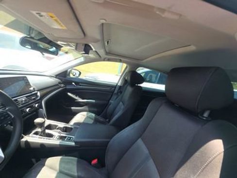 Used 2019 Honda Accord EX image 17