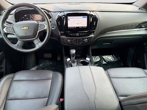Used 2023 Chevrolet Traverse High Country image 24