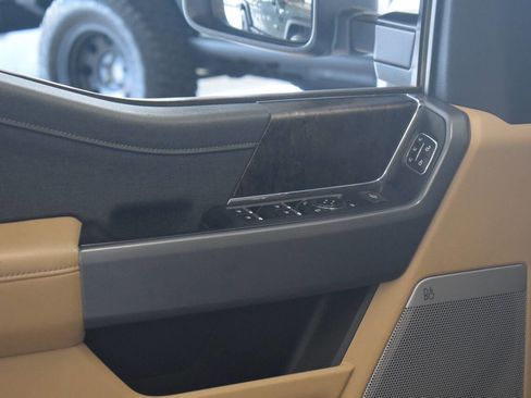 Used 2023 Ford F250 Lariat w/ Chrome Package AWD/4WD image 49