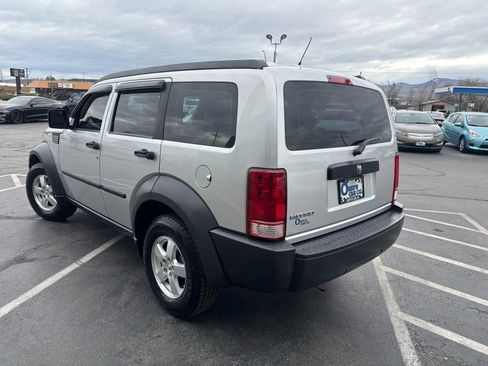 Used 2007 Dodge Nitro SXT image 3