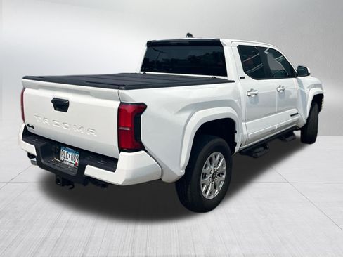 Certified 2024 Toyota Tacoma SR5 AWD/4WD image 4