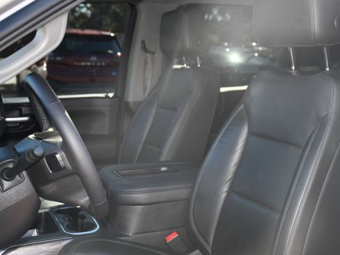 Used 2019 Chevrolet Silverado 1500 LTZ w/ LTZ Convenience Package image 13