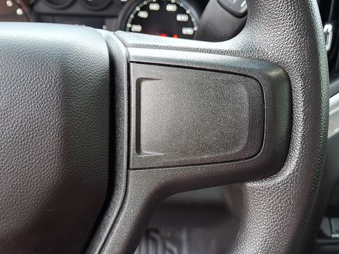 Certified 2025 Chevrolet Silverado 1500 W/T RWD image 18