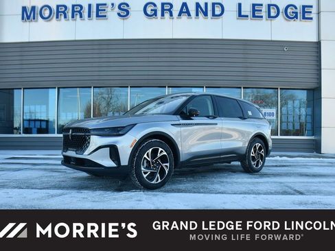 Used 2026 Lincoln Nautilus Premier w/ Equipment Group 102A image 1