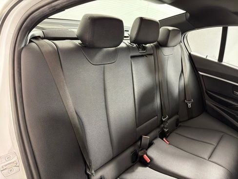 Used 2018 BMW 340i Sedan RWD image 22