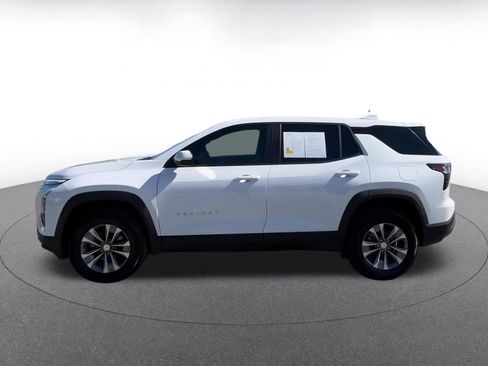 Used 2025 Chevrolet Equinox LT image 9