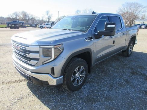 New 2026 GMC Sierra 1500 SLE w/ Max Trailering Package AWD/4WD image 9