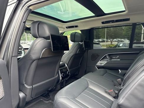 Used 2023 Land Rover Range Rover Long Wheelbase Autobiography AWD/4WD image 5