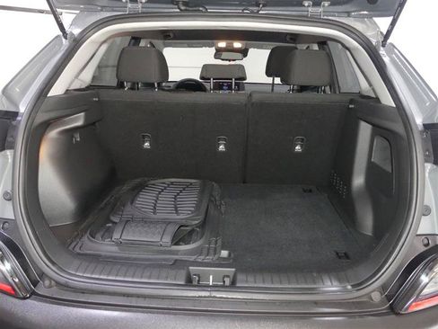 Used 2023 Hyundai Kona SEL FWD image 9