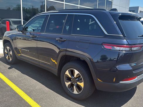 Used 2024 Jeep Grand Cherokee Limited 4xe AWD/4WD image 13