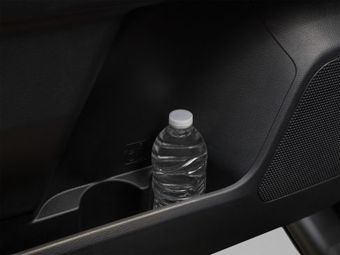 Used 2018 Toyota Tacoma SR5 RWD image 44