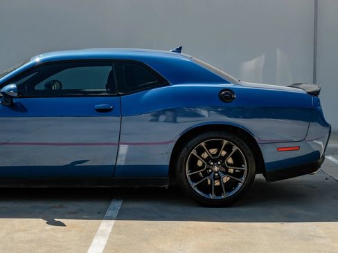 Used 2020 Dodge Challenger R/T Scat Pack RWD image 18