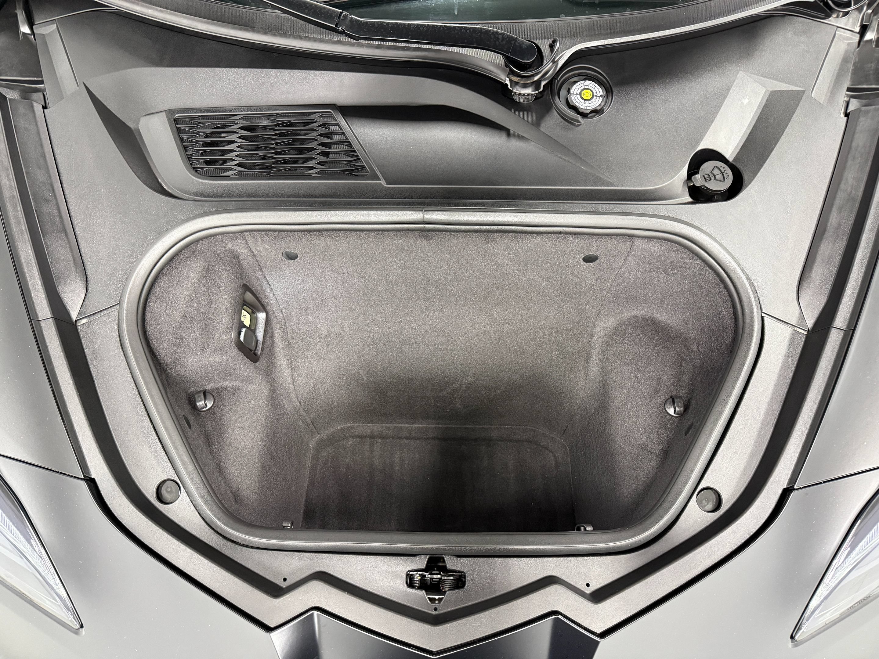 Used 2021 Chevrolet Corvette Stingray Premium Conv w/ Z51 Performance Package RWD image 38