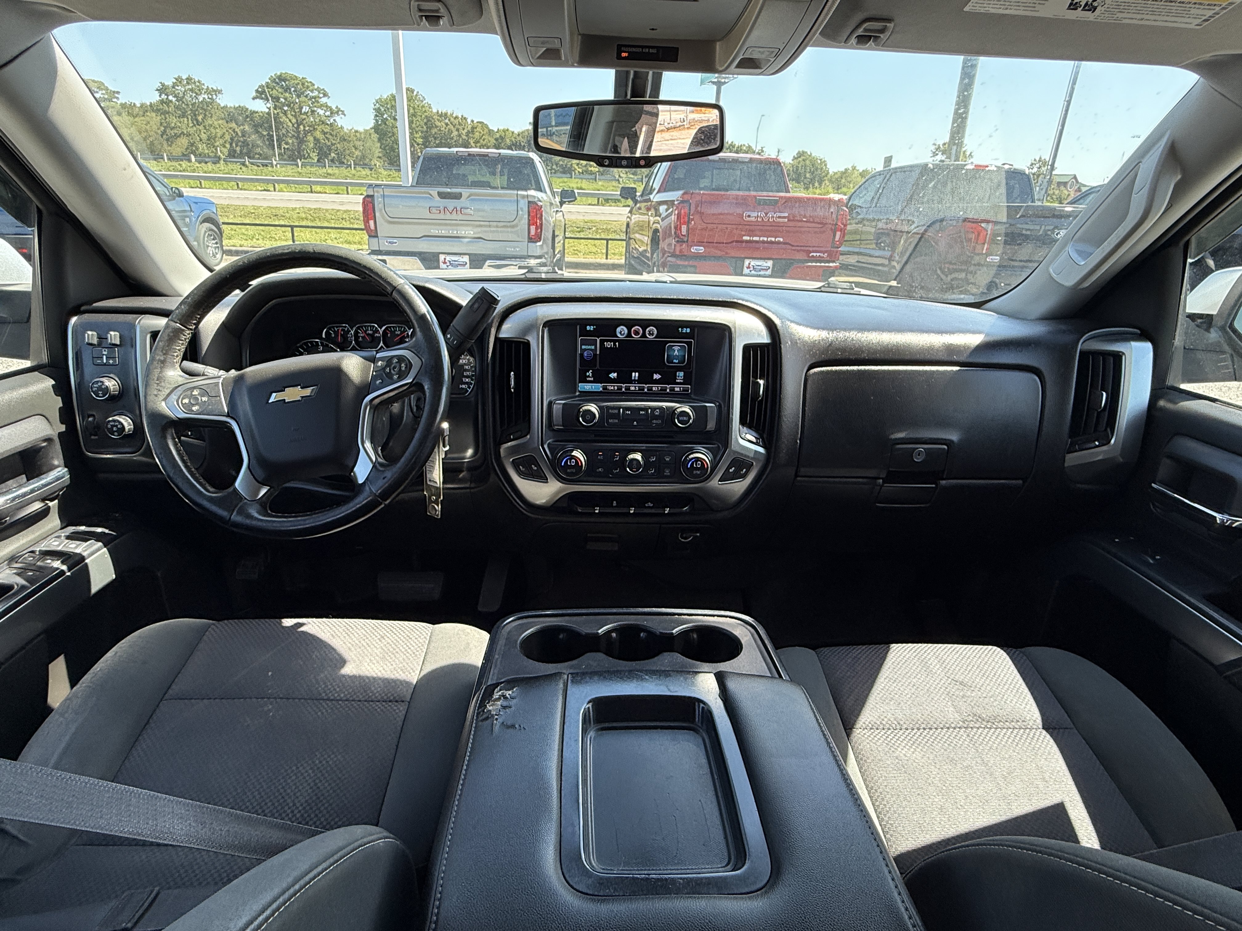 Used 2015 Chevrolet Silverado 1500 LT w/ LT Convenience Package AWD/4WD image 29
