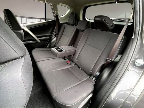Used 2017 Toyota RAV4 XLE w/ Plus Special Value Package FWD image 20
