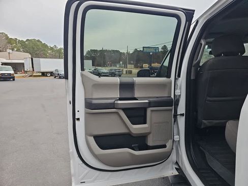 Used 2020 Ford F150 XLT w/ Trailer Tow Package image 31