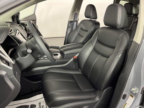 Used 2023 Nissan Murano SV w/ SV Midnight Edition Package FWD image 15