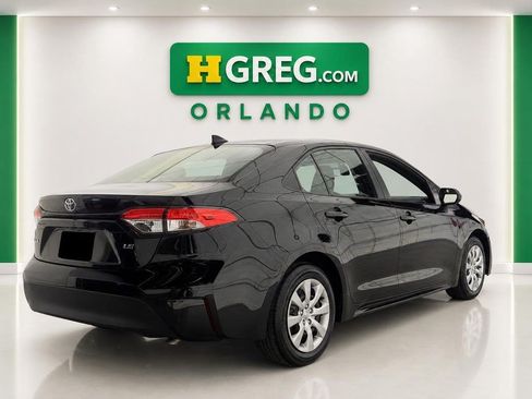 Used 2024 Toyota Corolla LE FWD image 4