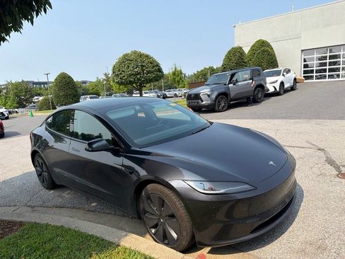 Used 2024 Tesla Model 3 Long Range AWD/4WD image 4