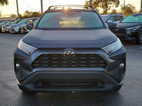 Used 2019 Toyota RAV4 XLE image 2