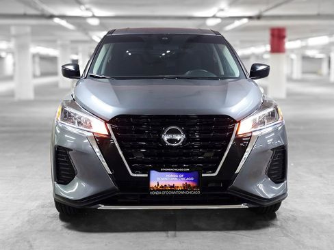 Used 2025 Nissan Kicks Play S image 12