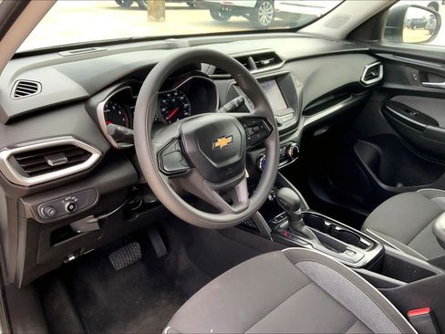 Used 2023 Chevrolet TrailBlazer LS image 18