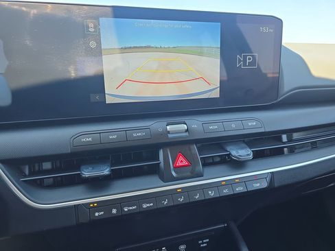 Used 2025 Kia K4 FWD image 24